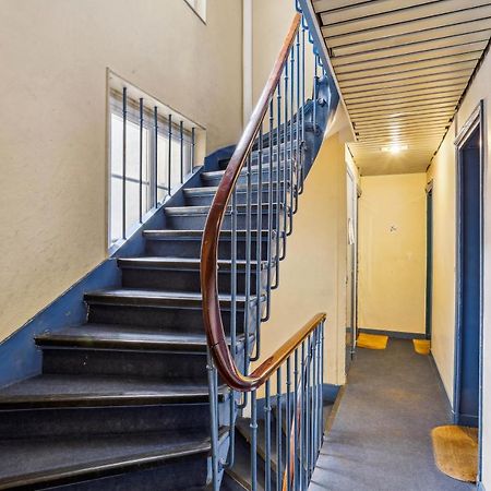 Small Comfortable Studio Near Eiffel Tower Paris Ngoại thất bức ảnh